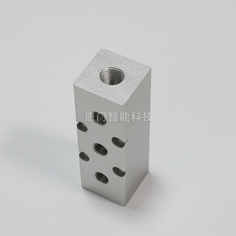 鋁合金機(jī)加工件 陽(yáng)極氧化（銀色）